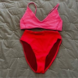 Left on Friday Bundle: Sunday Top in Zinc and Hi Hi Bottom in Rescue